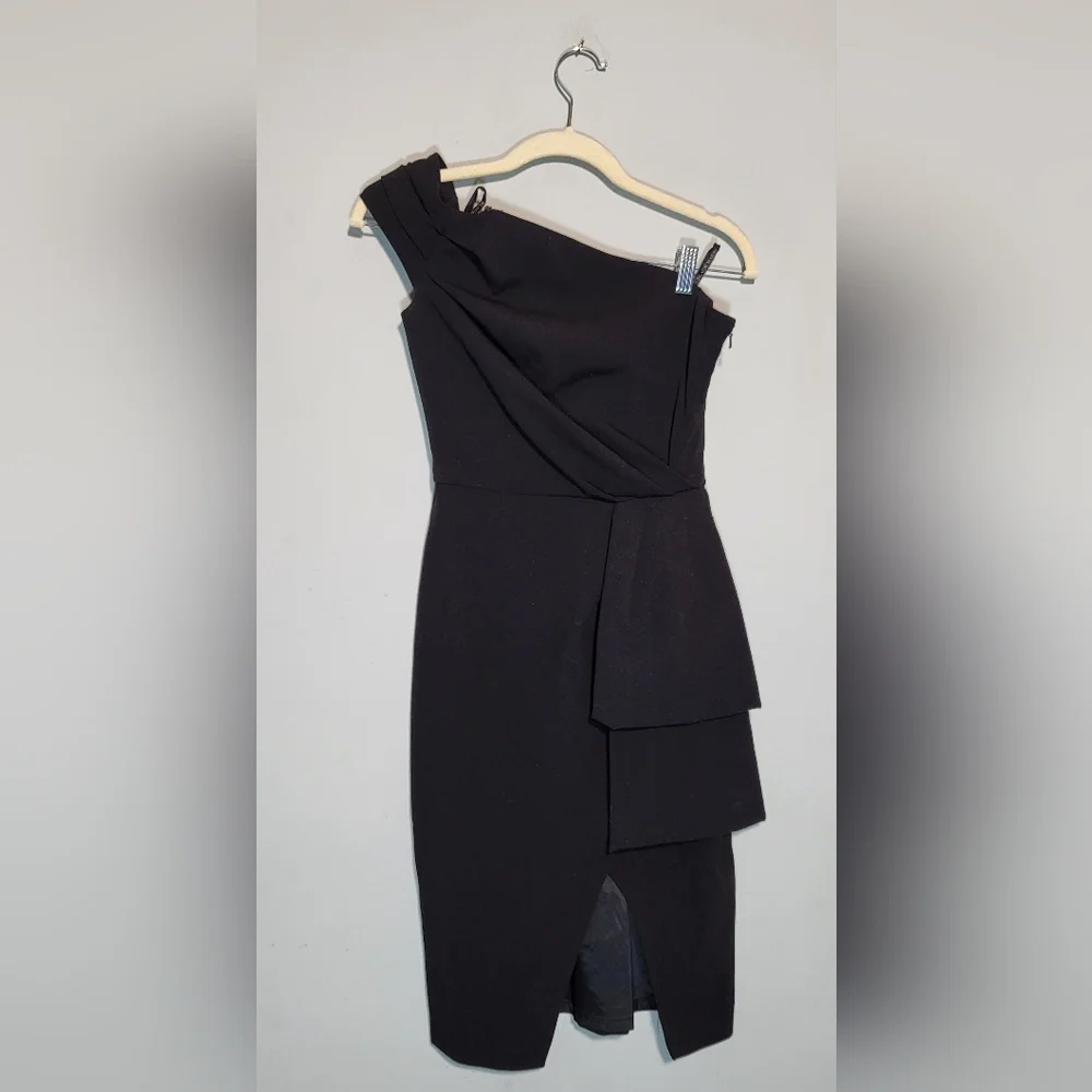 BLACK HALO Size 0 Angelica Cocktail Dress One Shoulder Sheath Little Black Dress - Picture 2 of 11